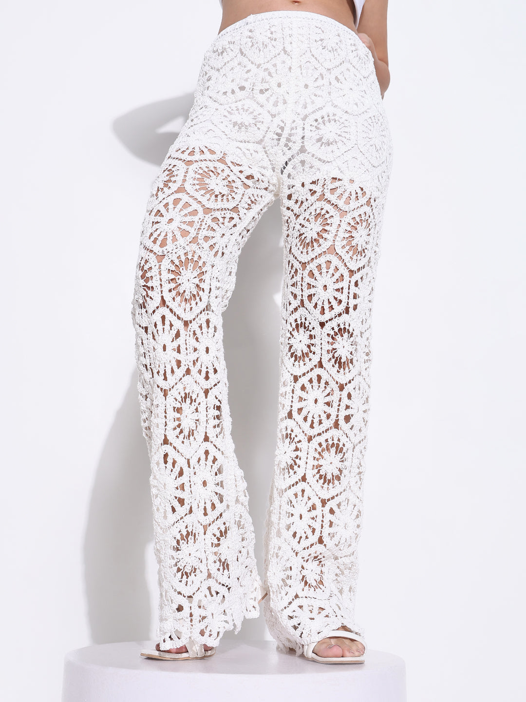 Women Solid White Crochet Trouser