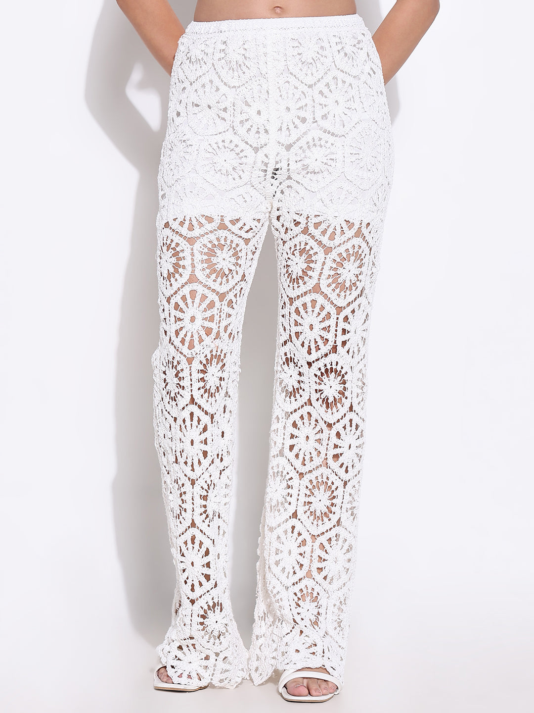 Women Solid White Crochet Trouser