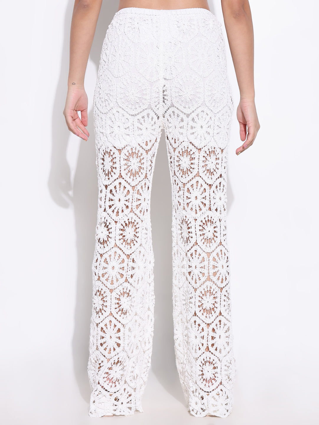 Women Solid White Crochet Trouser