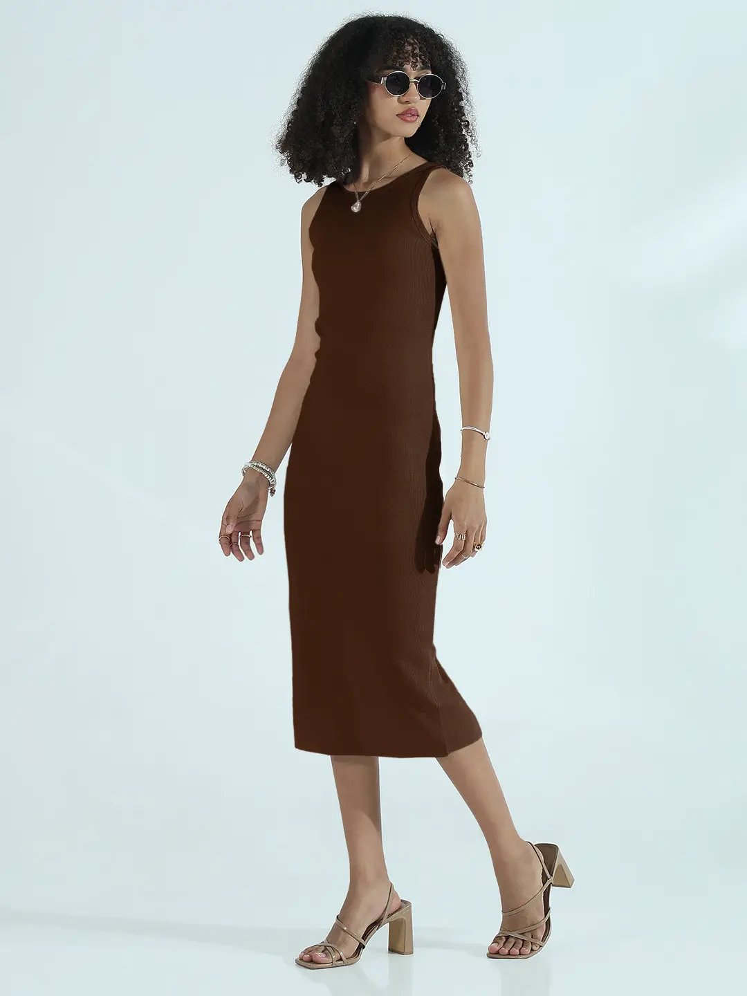 Women's Ribbed Brown Round Neck Bodycon Sleeveless Midi Dress - Uncategorized from SHOWOFFFF