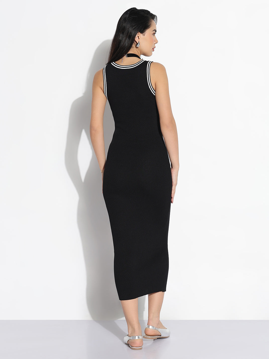 Women Black Solid Bodycon Dress