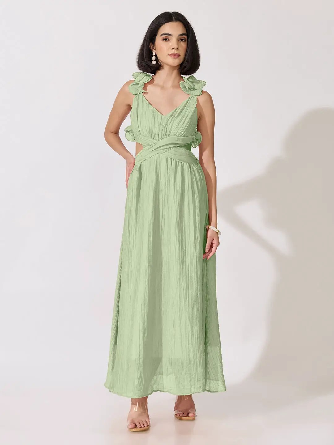Women's Green Cut-Out Waist Maxi Dress with Ruffled Backless Detail - from SHOWOFFFF
