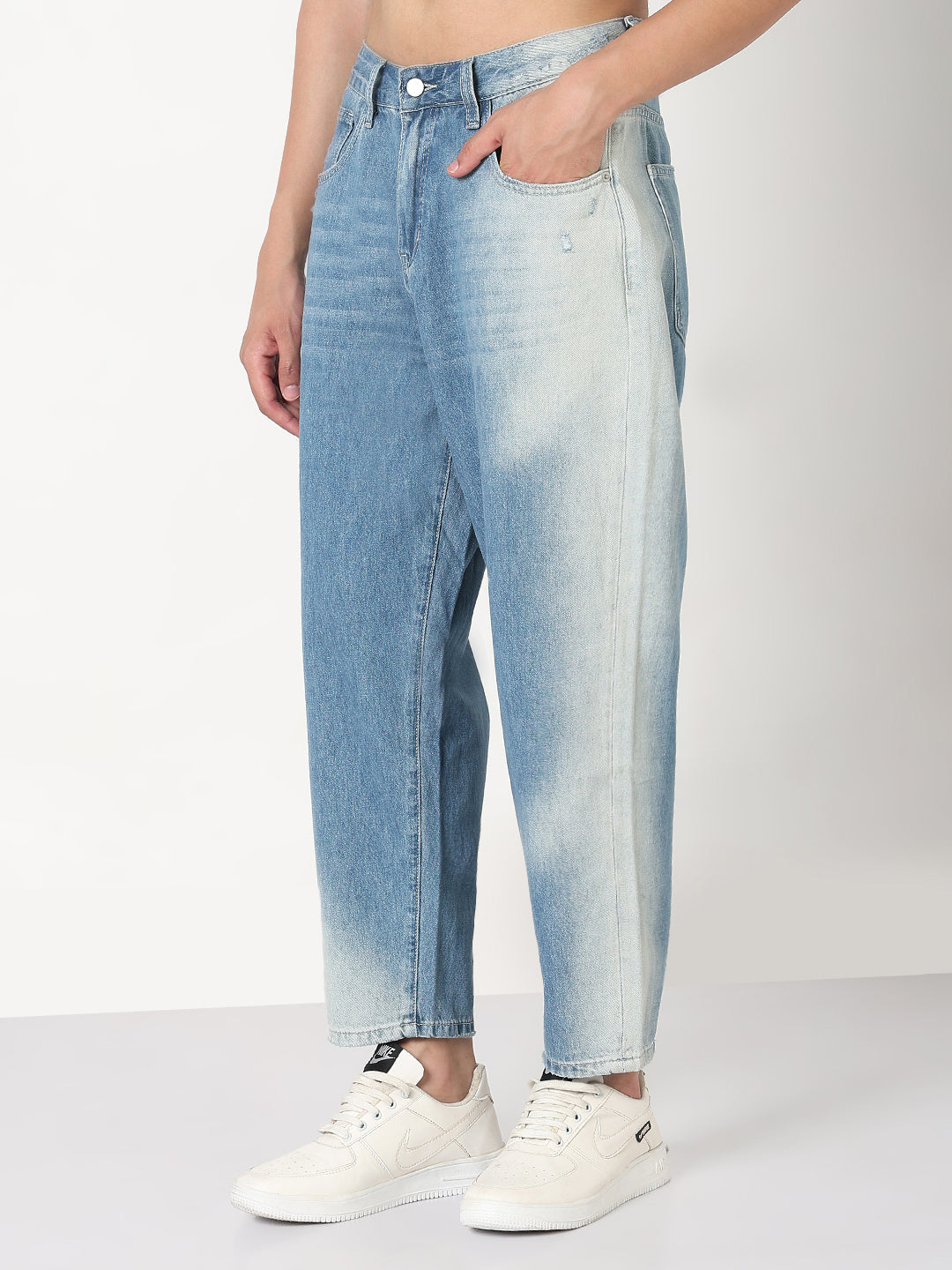 Men's Blue Washed Tapered Fit Distressed Jeans