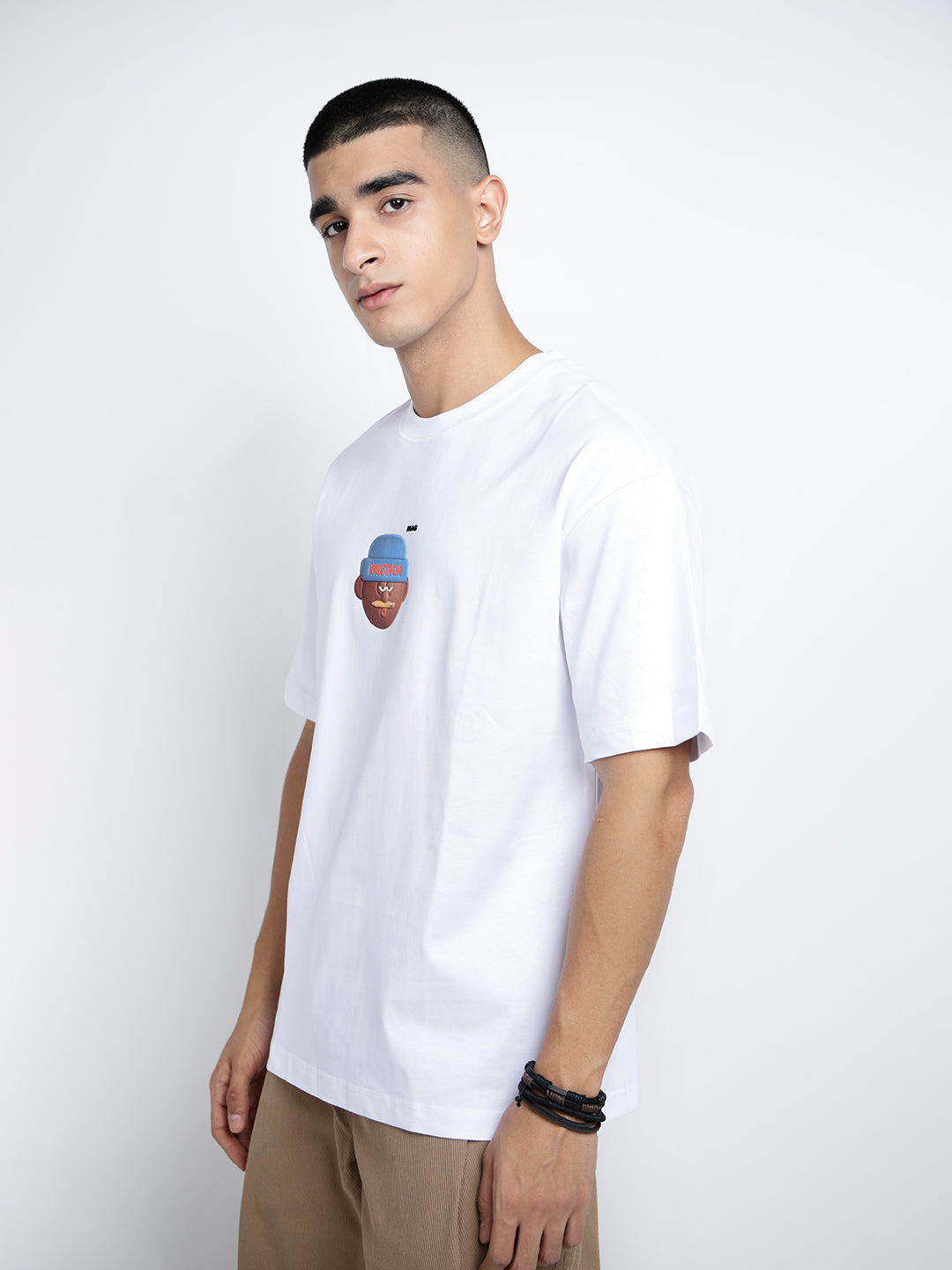 Men's Graphic Print White Short Sleeves Round Neck Relaxed Fit T-Shirt