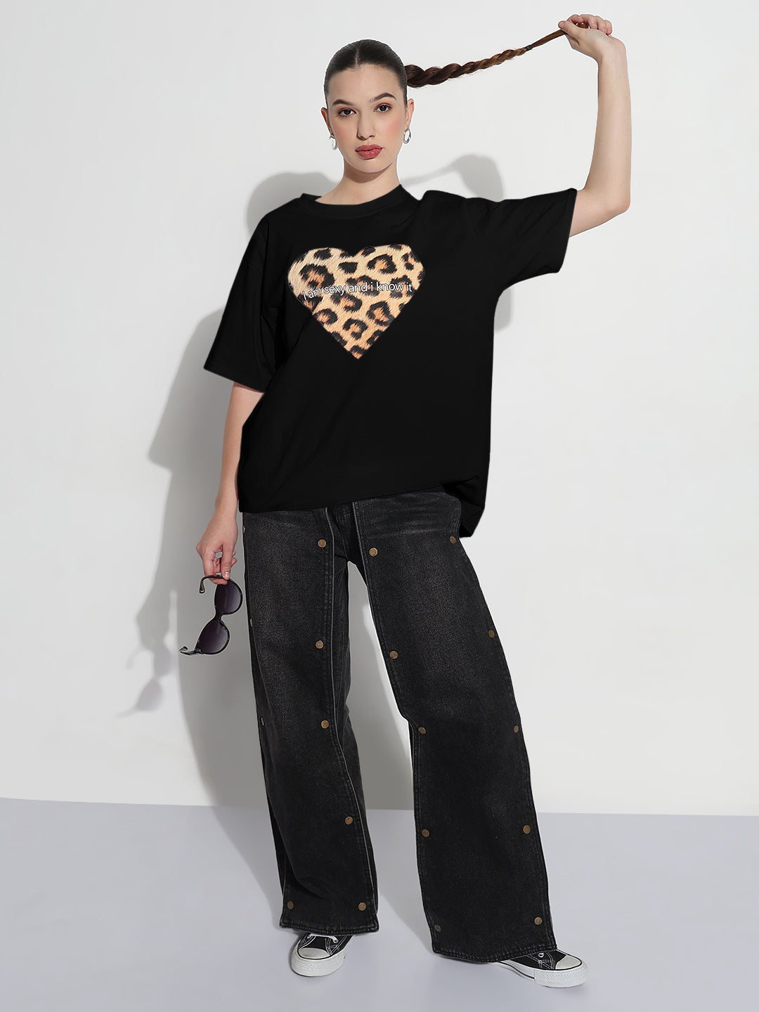 Women's Graphic Heart Print Black Relaxed Fit T-Shirt