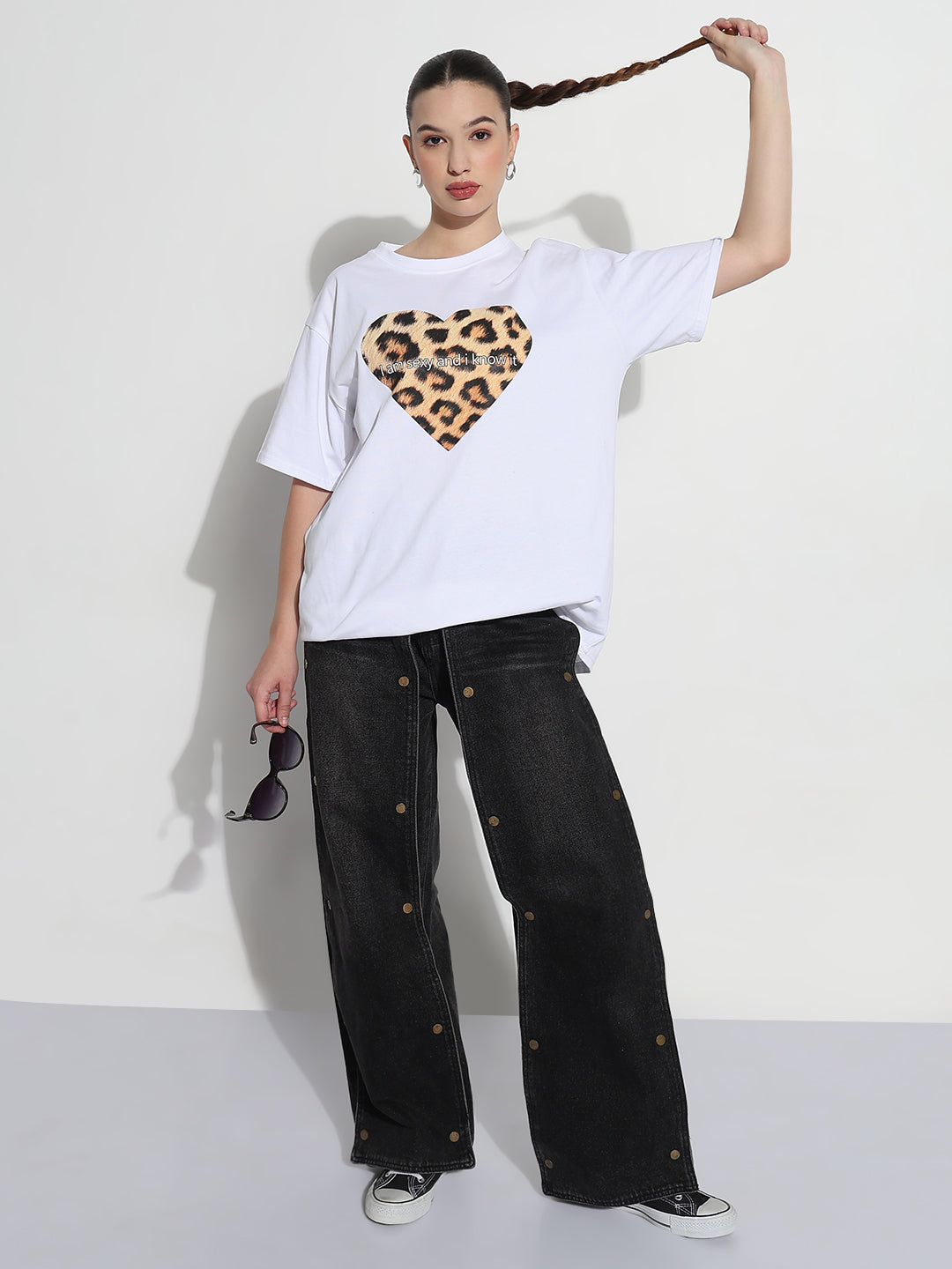 Women's Graphic Heart Print White Relaxed Fit T-Shirt