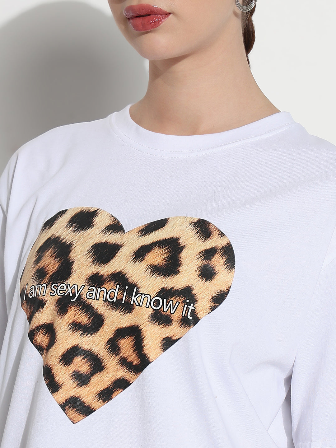 Women's Graphic Heart Print White Relaxed Fit T-Shirt