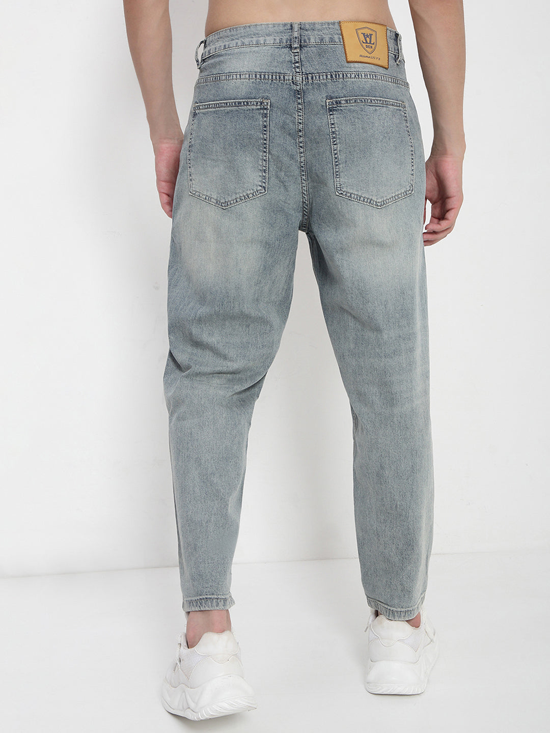 Men's Blue Distressed Relaxed Fit Jeans