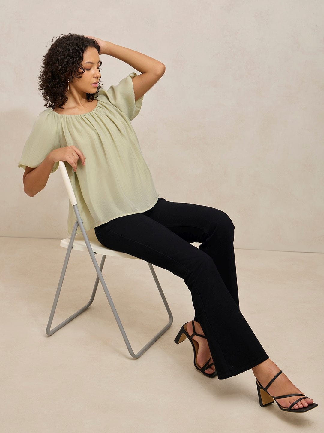 Women's Pleated Green Balloon Sleeves Round Neck Top