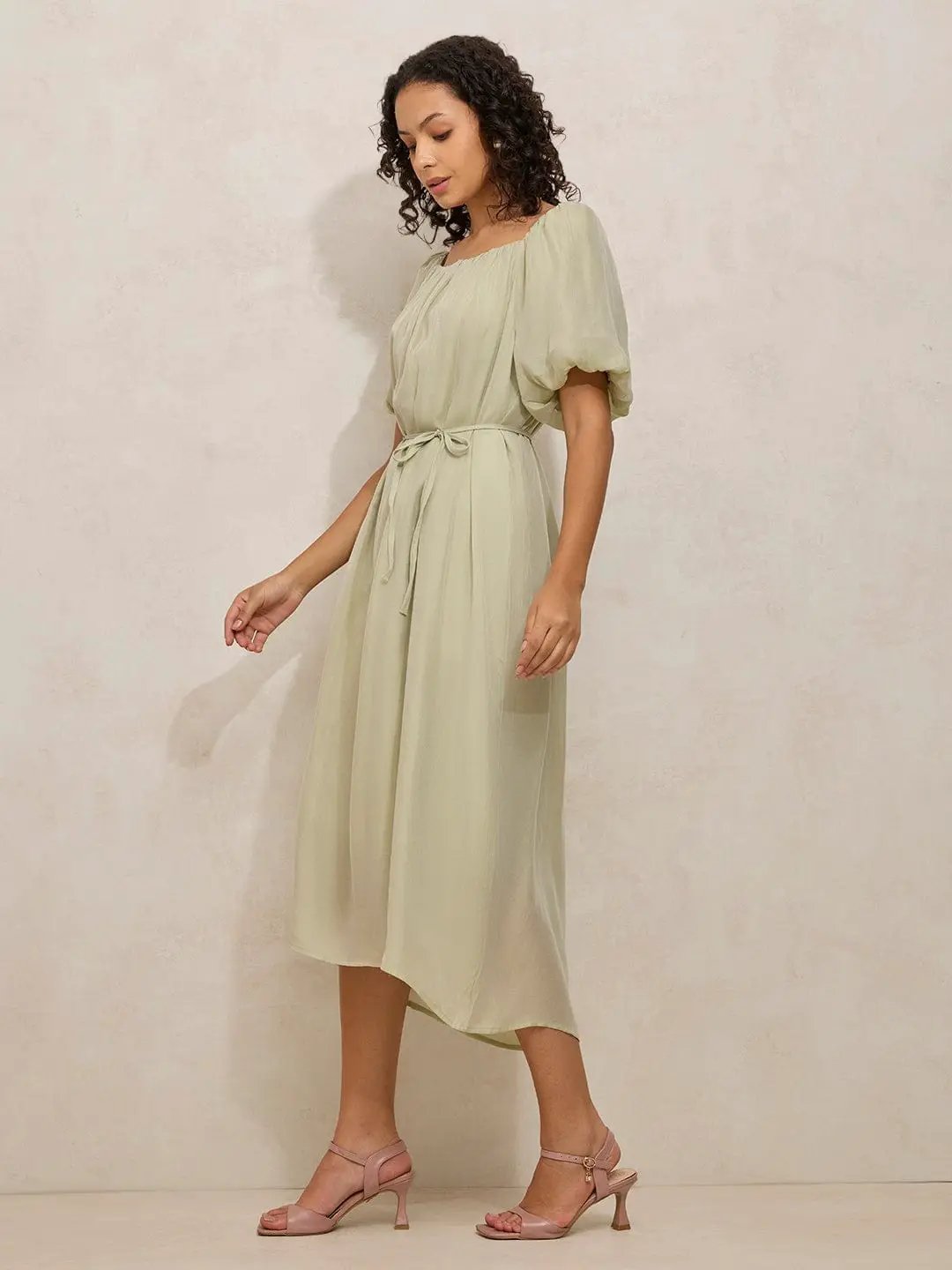 Women's Green Balloon Sleeves Midi Dress with Waist Tie - Uncategorized from SHOWOFFFF
