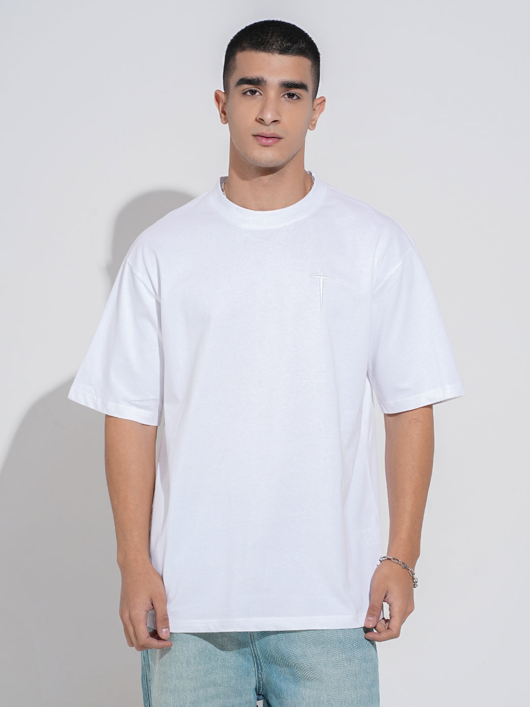 Men's Typography Emnroidered White Short Sleeves Round Neck Oversized T-Shirt