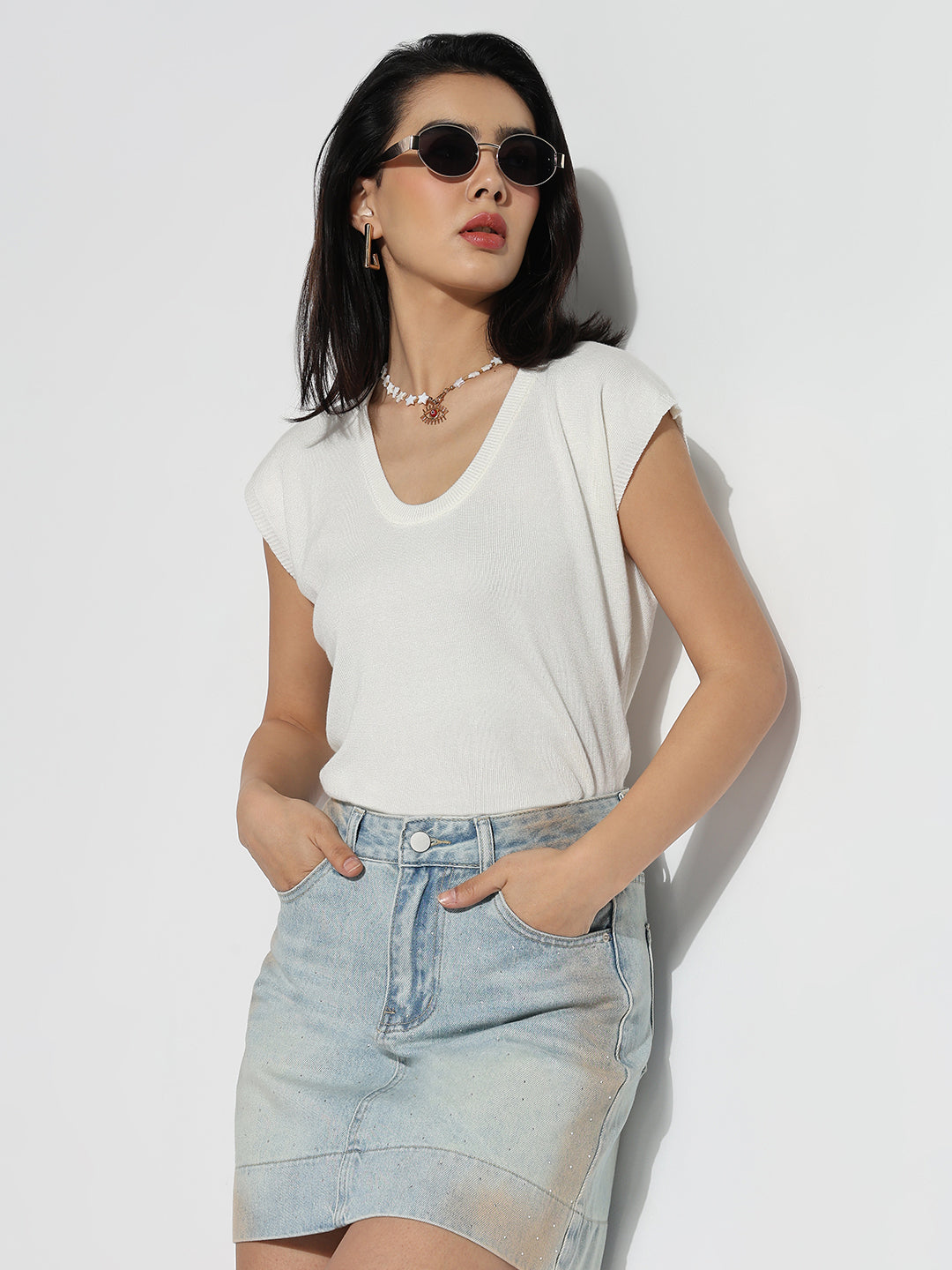 Women Round Neck White Solid Top