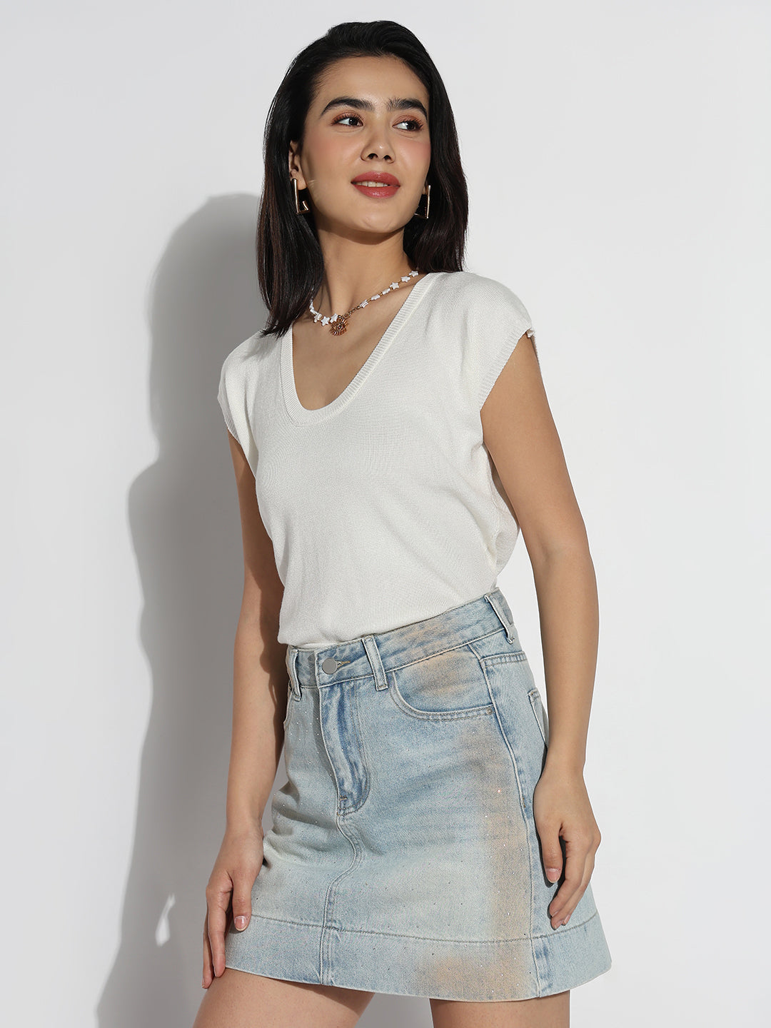 Women Round Neck White Solid Top