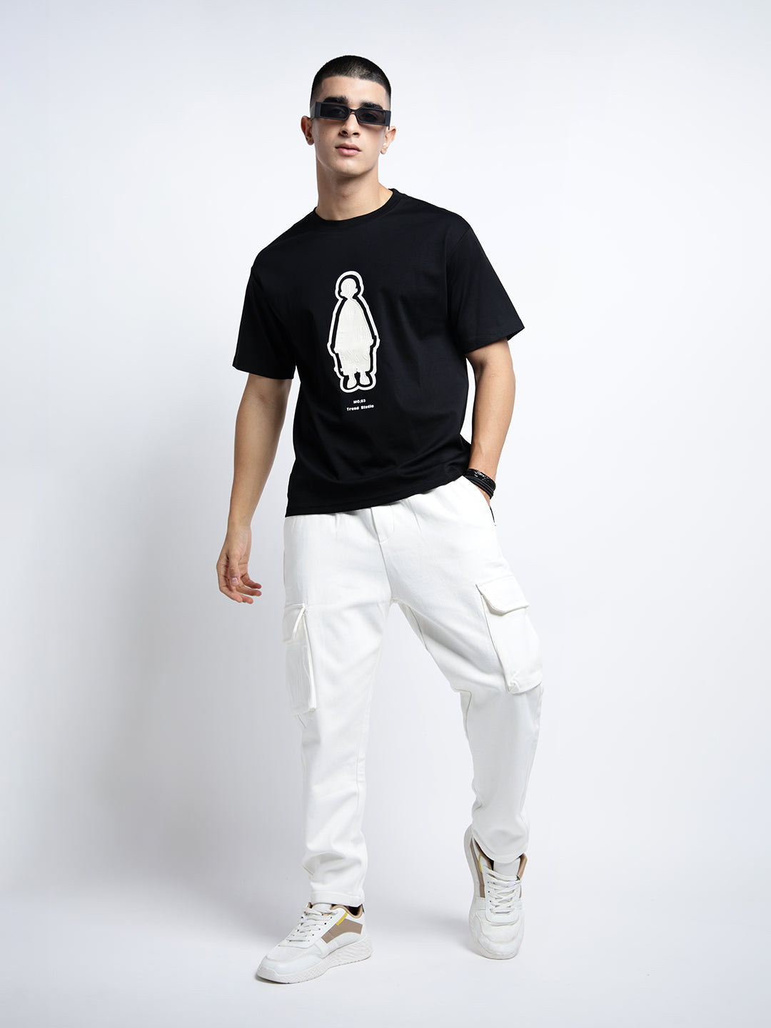 Men's Graphic Print Black Short Sleeves Round Neck Relaxed Fit T-Shirt