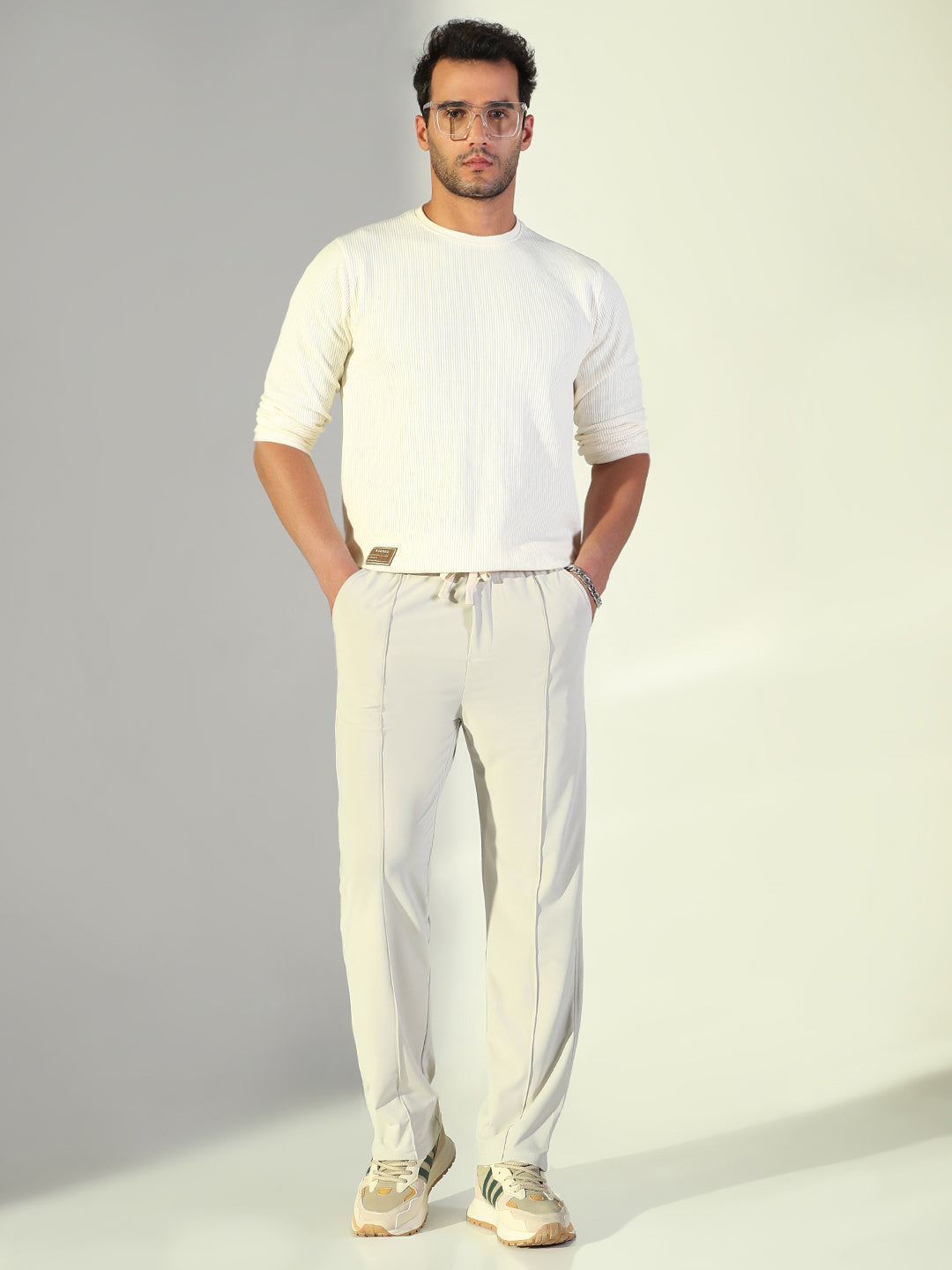 Men Cream Solid Straight Fit Trousers