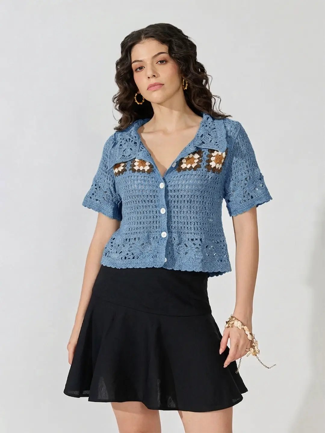 Women's Geometric Blue Collared Button Front Short Sleeve Top - from SHOWOFFFF