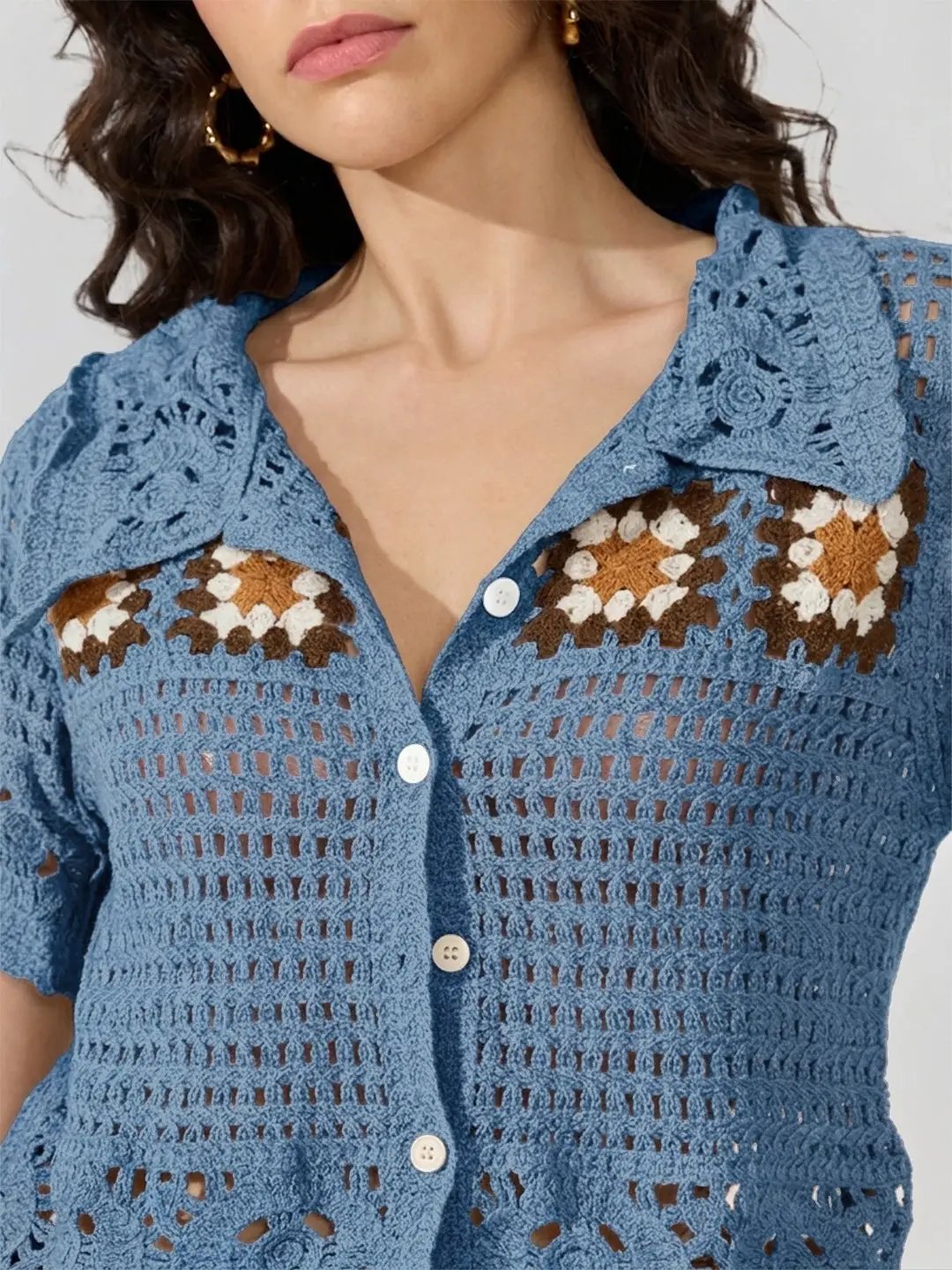 Women's Geometric Blue Collared Button Front Short Sleeve Top - from SHOWOFFFF
