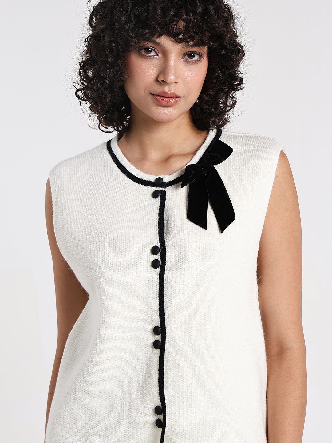 Women's Off White Ribbed Sleeveless Top with Contrast Trim & Bow Detail