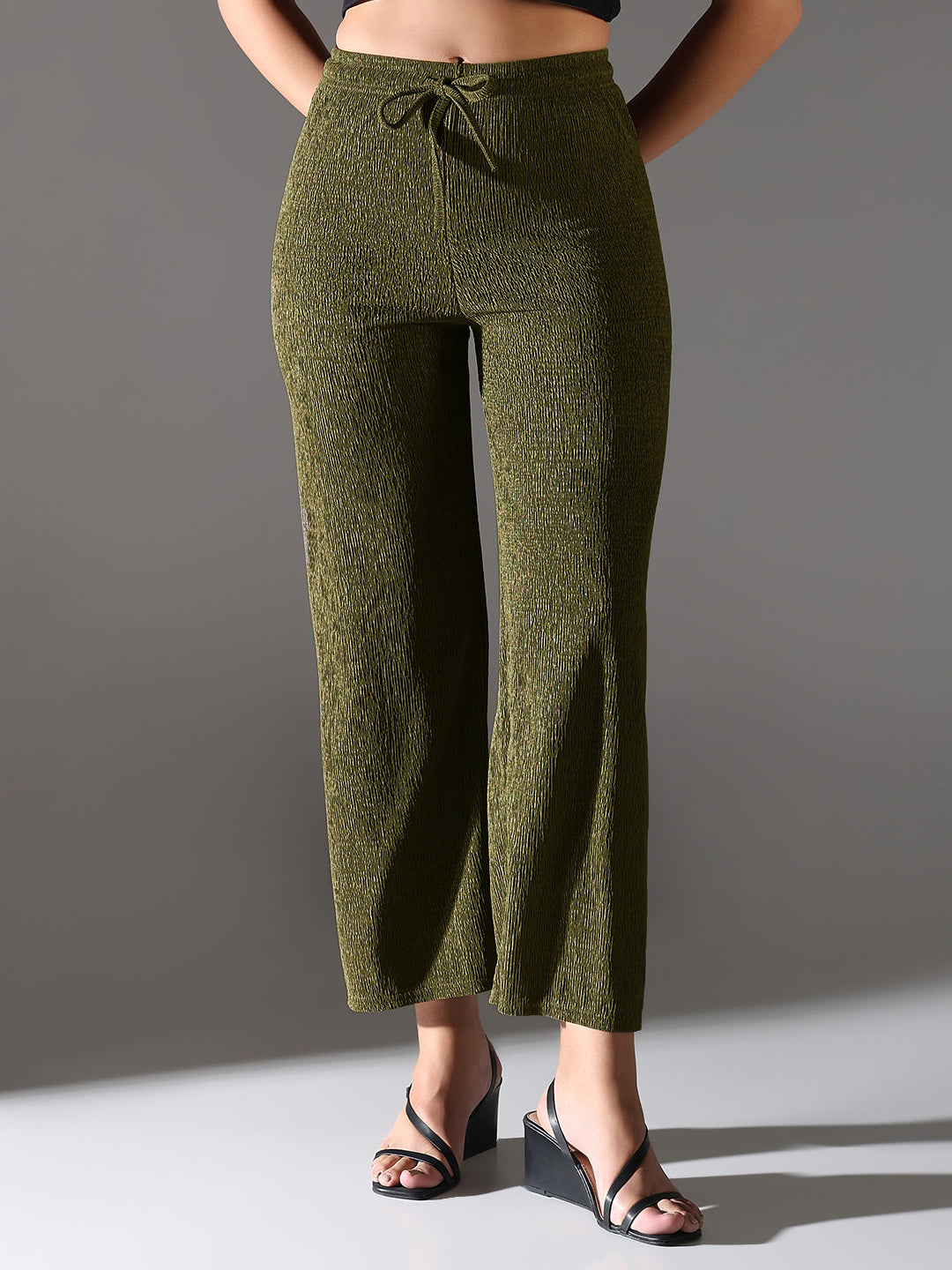 Women Olive Solid Parallel Trousers