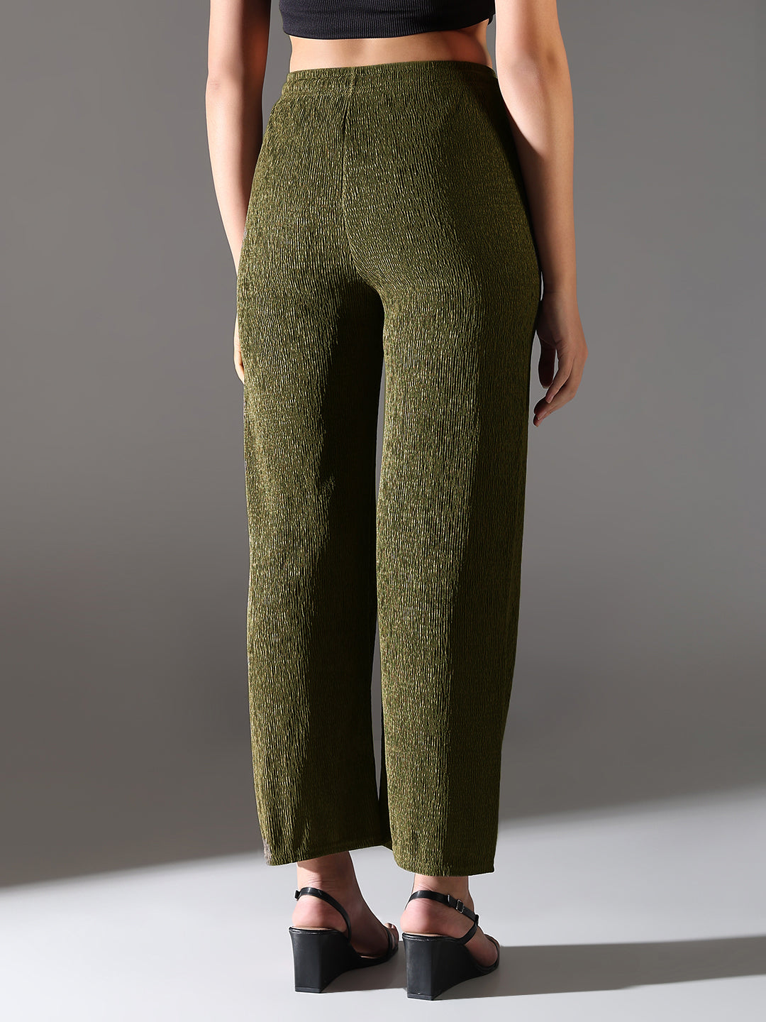 Women Olive Solid Parallel Trousers