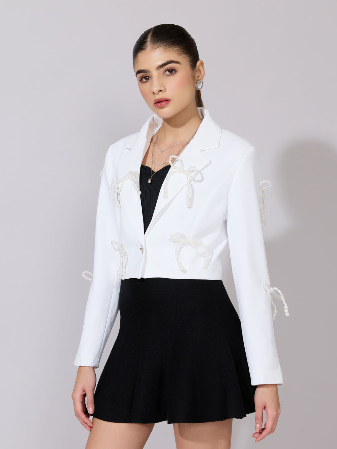 Women's White Pearl Bow Embellished Crop Blazer