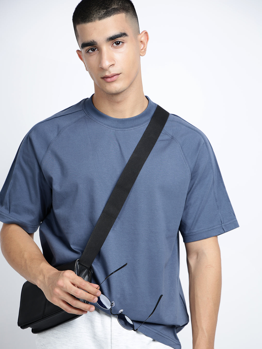 Men's Blue Short Sleeves Crew Neck Oversized T-Shirt