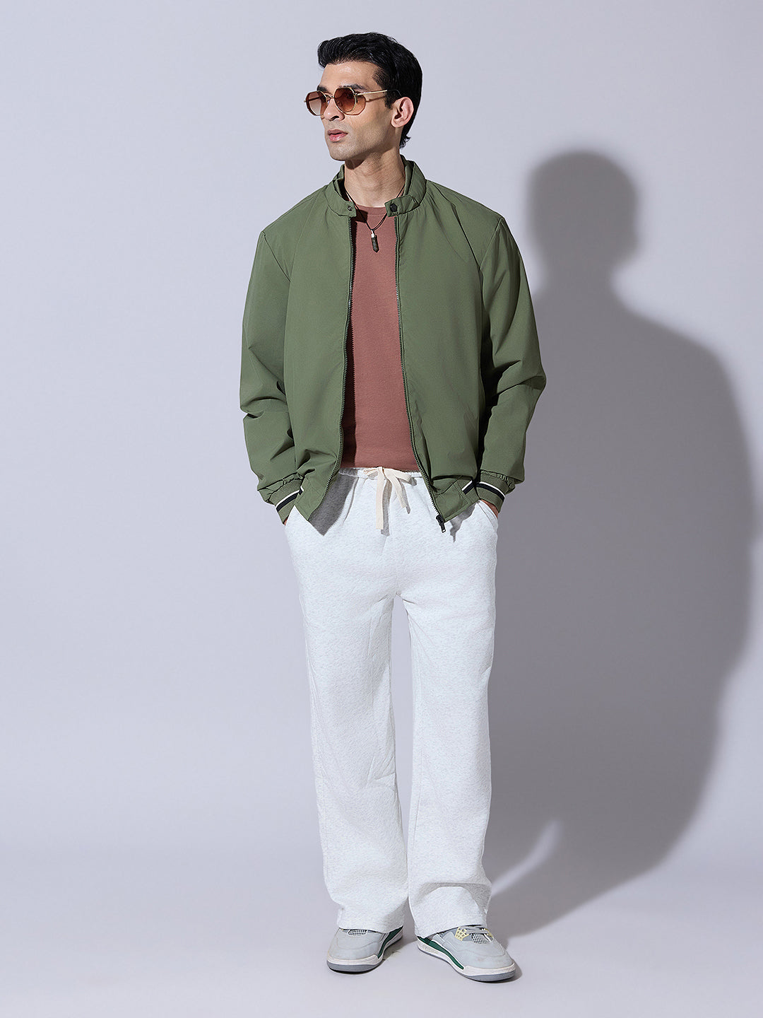 Men's Green Zip-Up Bomber Jacket with Ribbed Hem