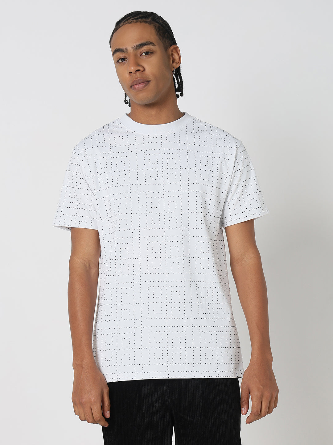 Men Casual White & Black Box Print Geometric T-Shirt