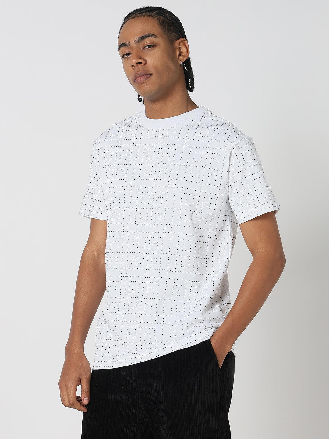 Men Casual White & Black Box Print Geometric T-Shirt