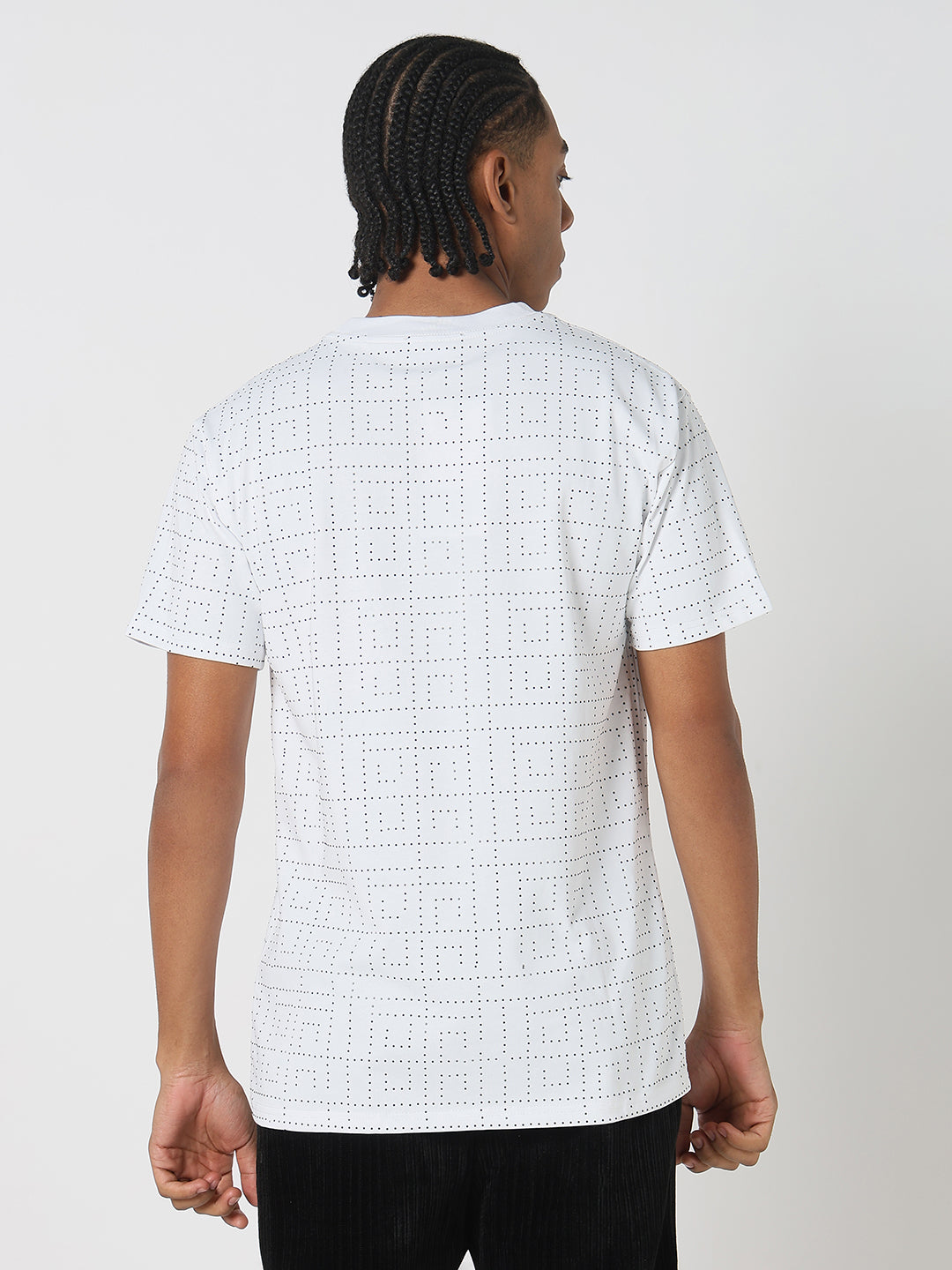 Men Casual White & Black Box Print Geometric T-Shirt