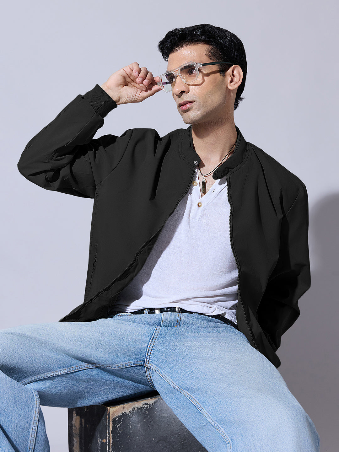 Men's Black Zip-Up Bomber Jacket with Ribbed Hem