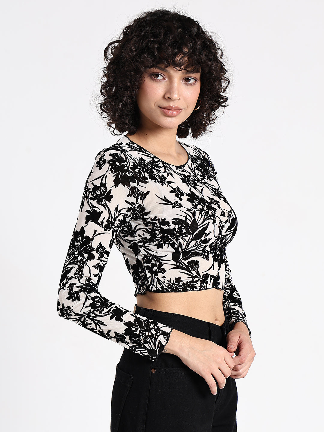 Women's Floral White Fitted Crop Top
