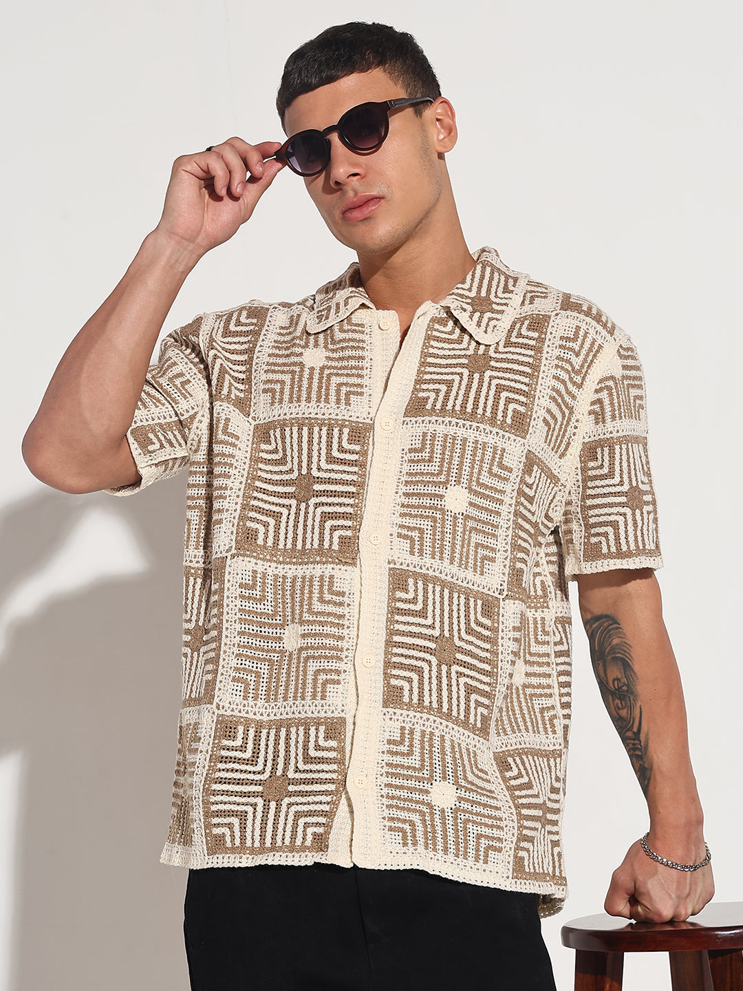 Men's Beige Crochet Geometric Pattern Short Sleeve Shirt
