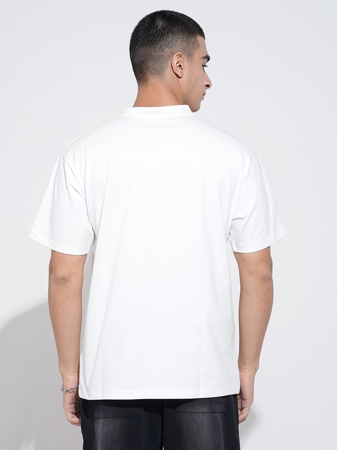 Men's Typography White Graphic Printed Round Neck T-Shirt