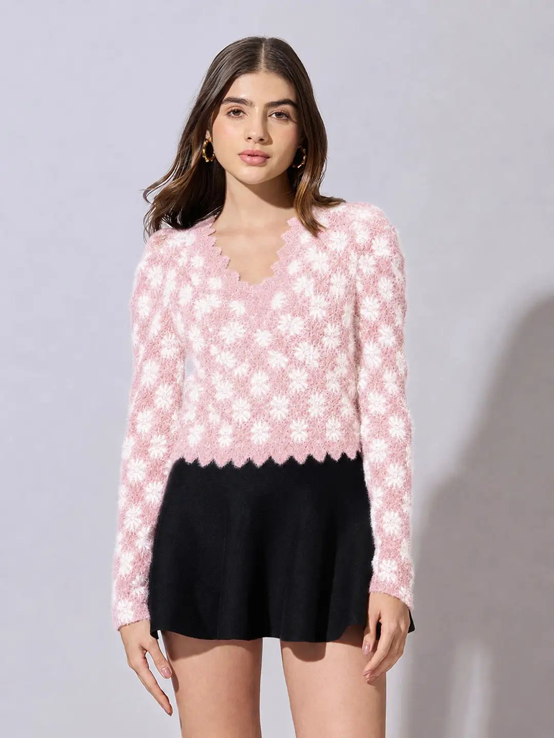 Women's Floral Pink Scallop V-Neck Sheer Lace Fitted Top