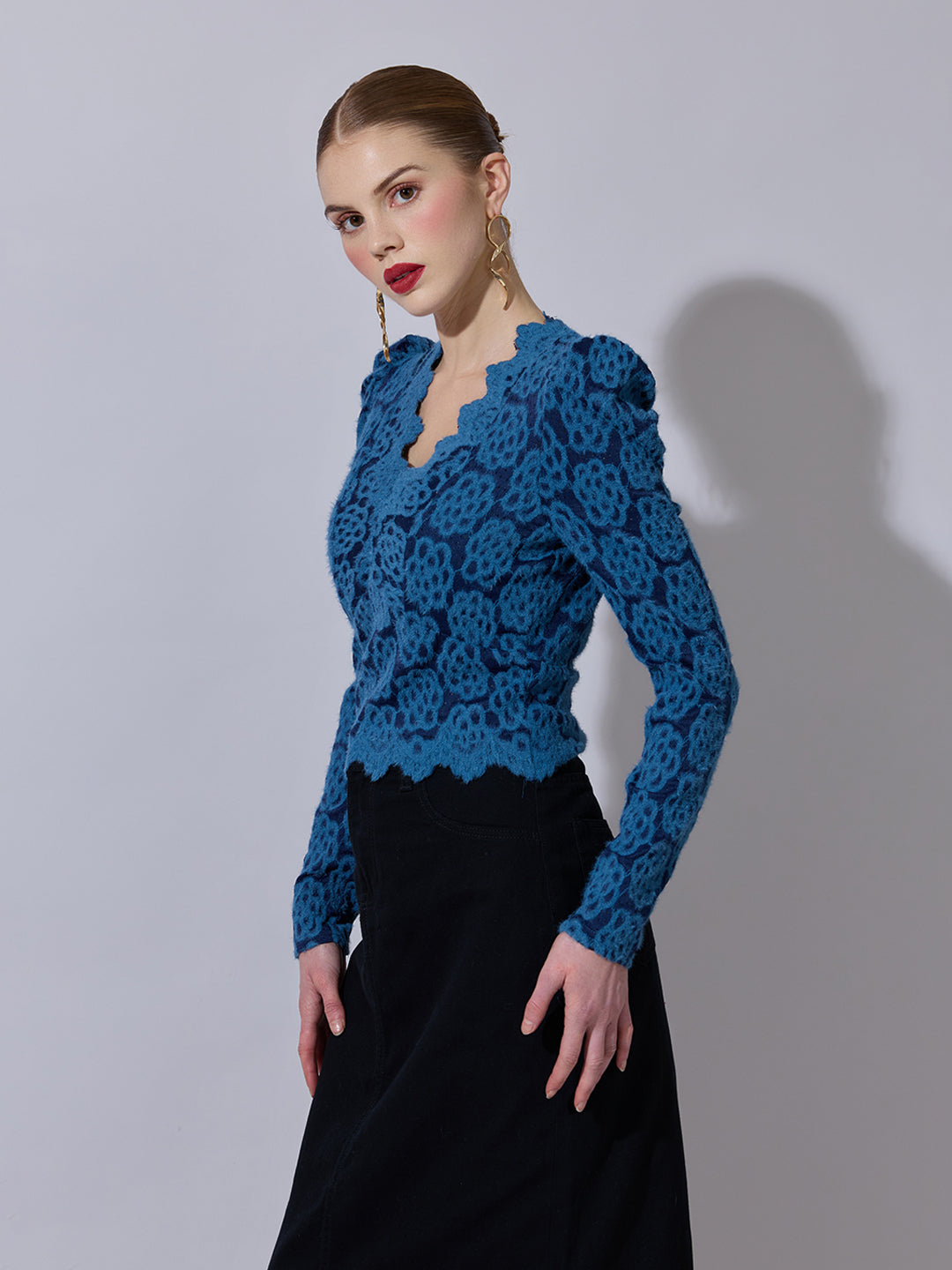 Women's Lace-Pattern Blue Scalloped V-Neck Top
