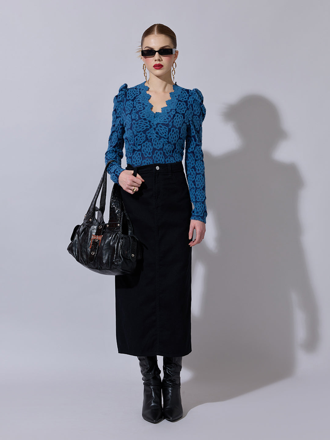 Women's Lace-Pattern Blue Scalloped V-Neck Top