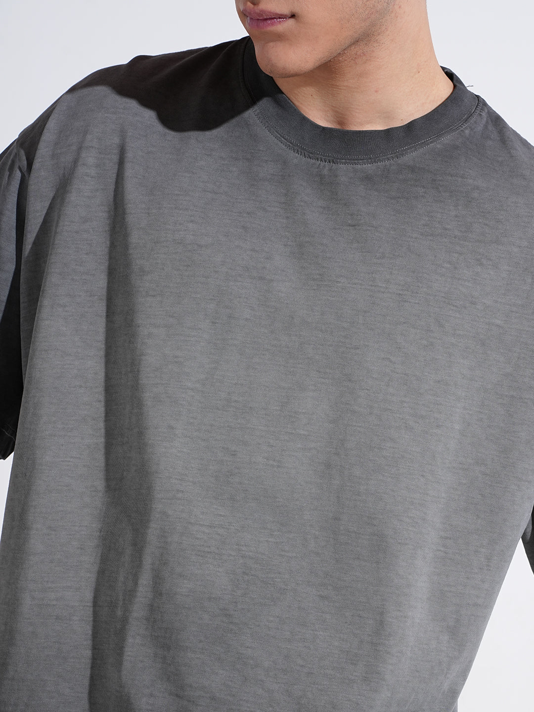 Men's Faded Ombre Grey Short Sleeves Crew Neck Oversized T-Shirt