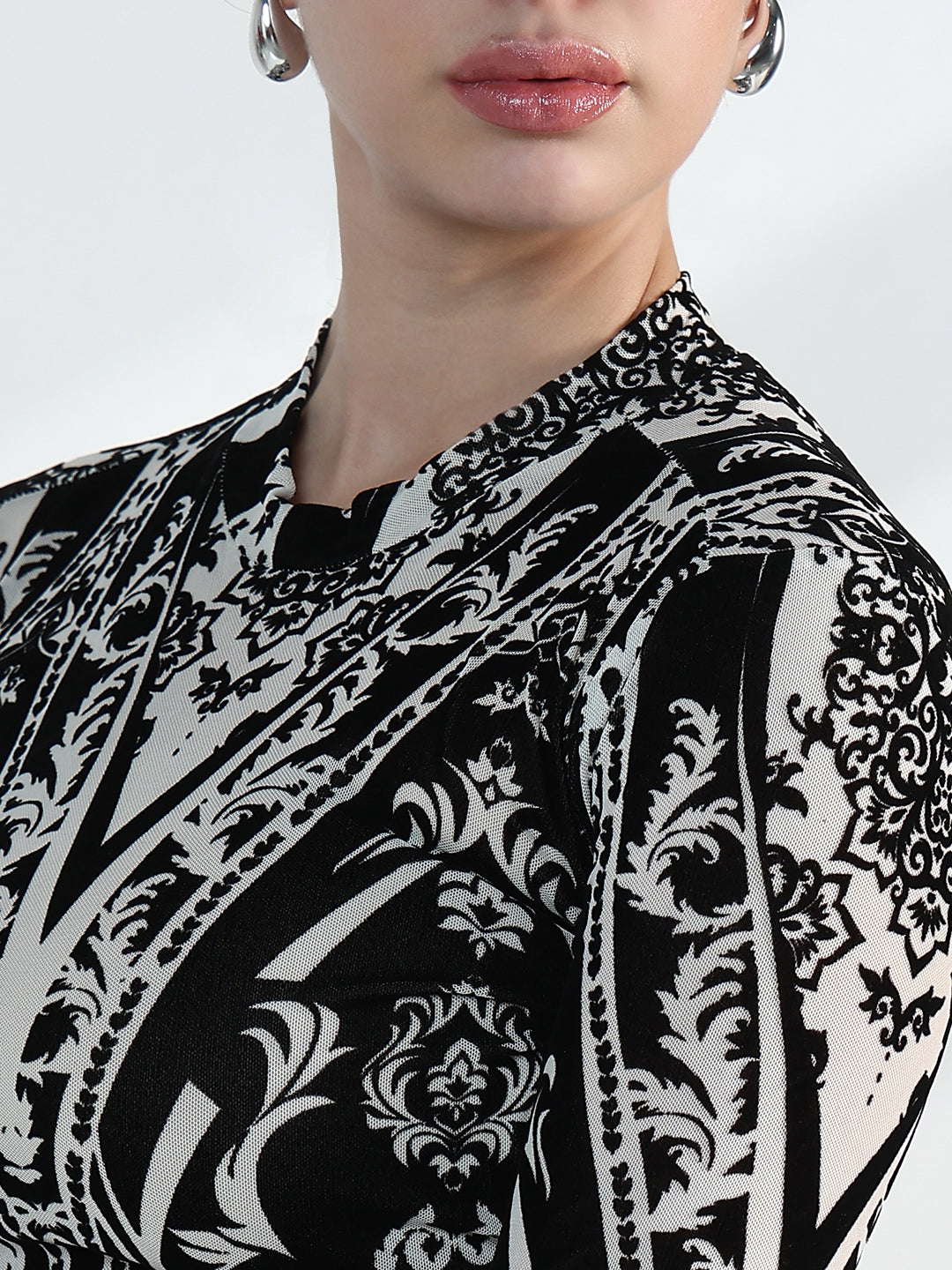 Women's Printed Black Mesh Crop Top