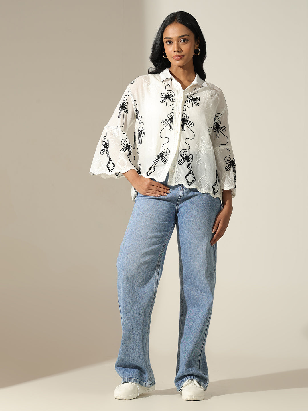 Women's Embroidered White Relaxed Fit Shirt with Scalloped Hem