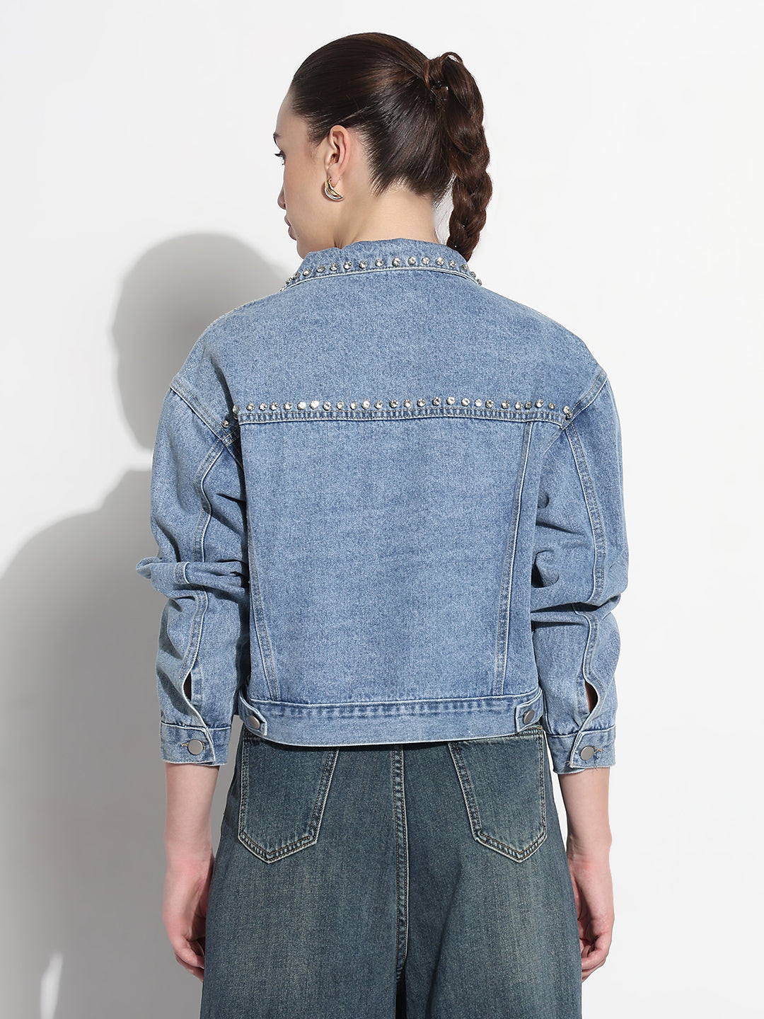 Women's Embellished Blue Spread Collar Relaxed Fit Denim Jacket