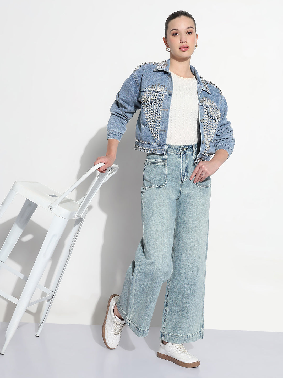 Women's Embellished Blue Spread Collar Relaxed Fit Denim Jacket