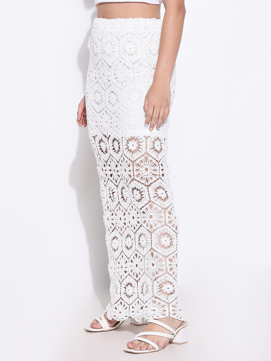 Women White Solid Crochet Skirt