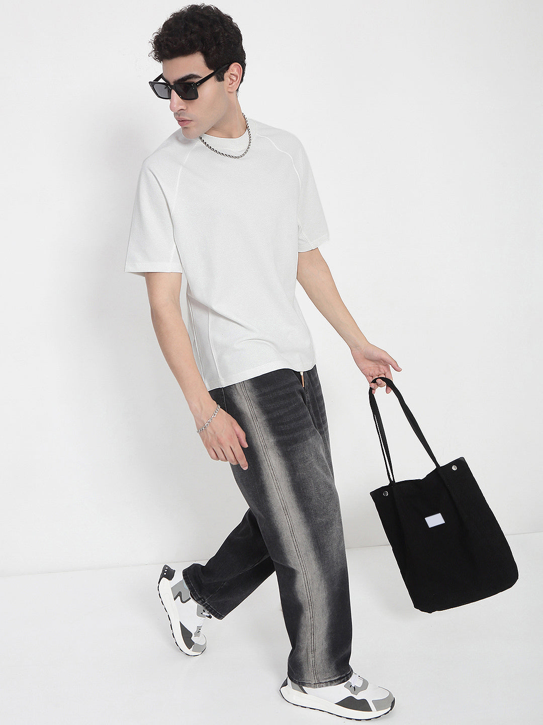 Men's White Relaxed Fit T-Shirt