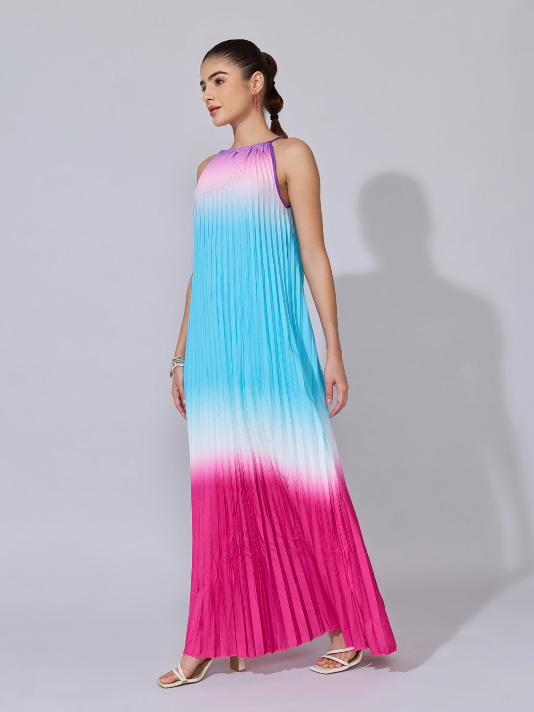 Women's Ombre Pleated Blue Maxi Dress