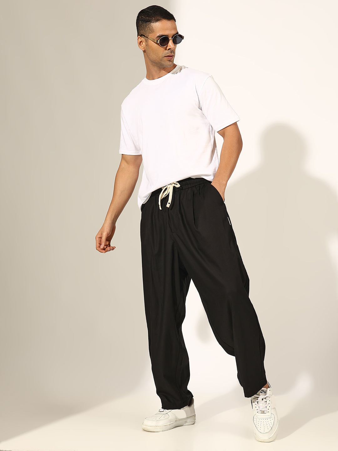 Men's Black Relaxed Fit Korean Trouser