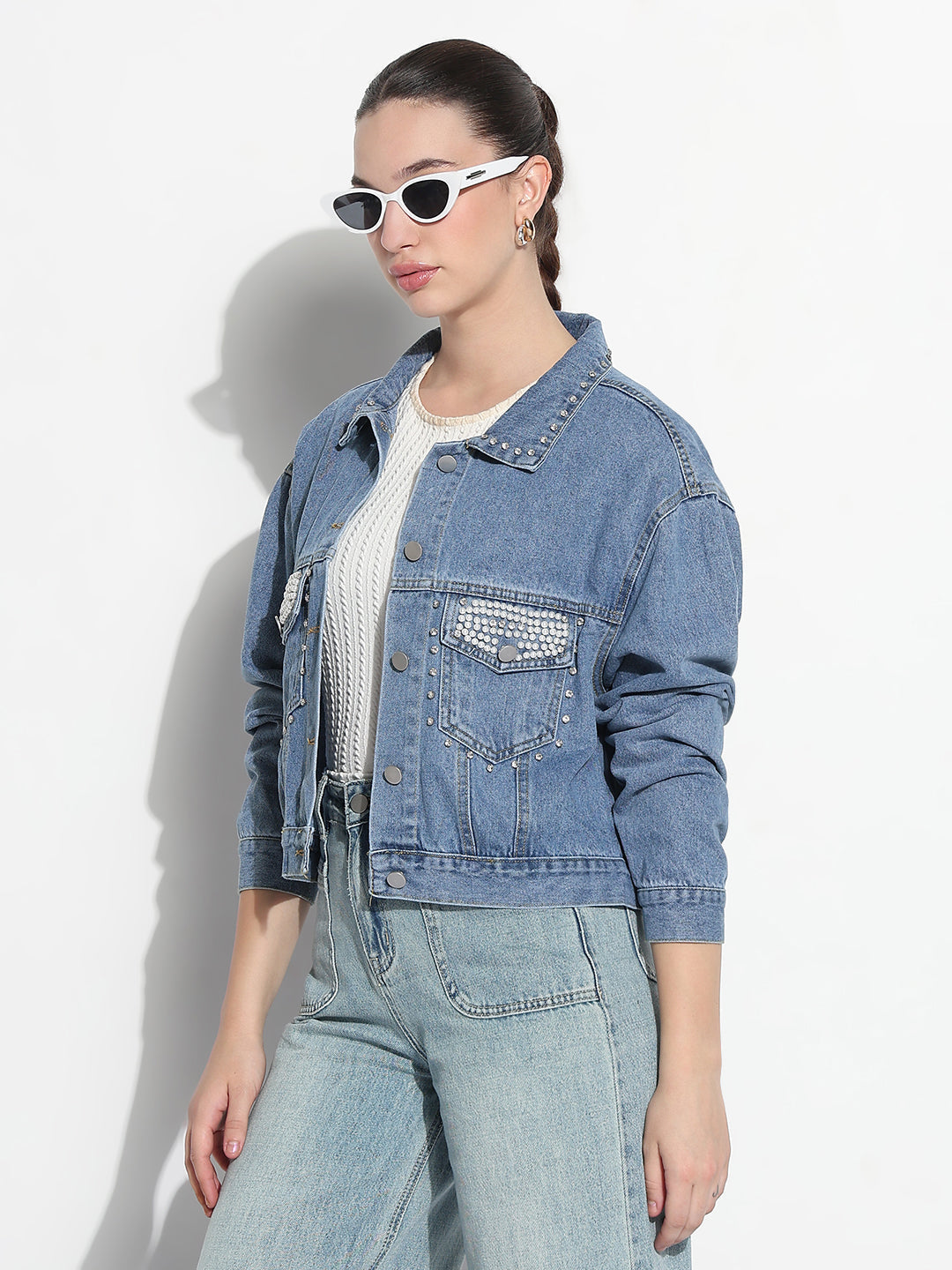 Women's Embellished Blue Spread Collar Relaxed Fit Denim Jacket