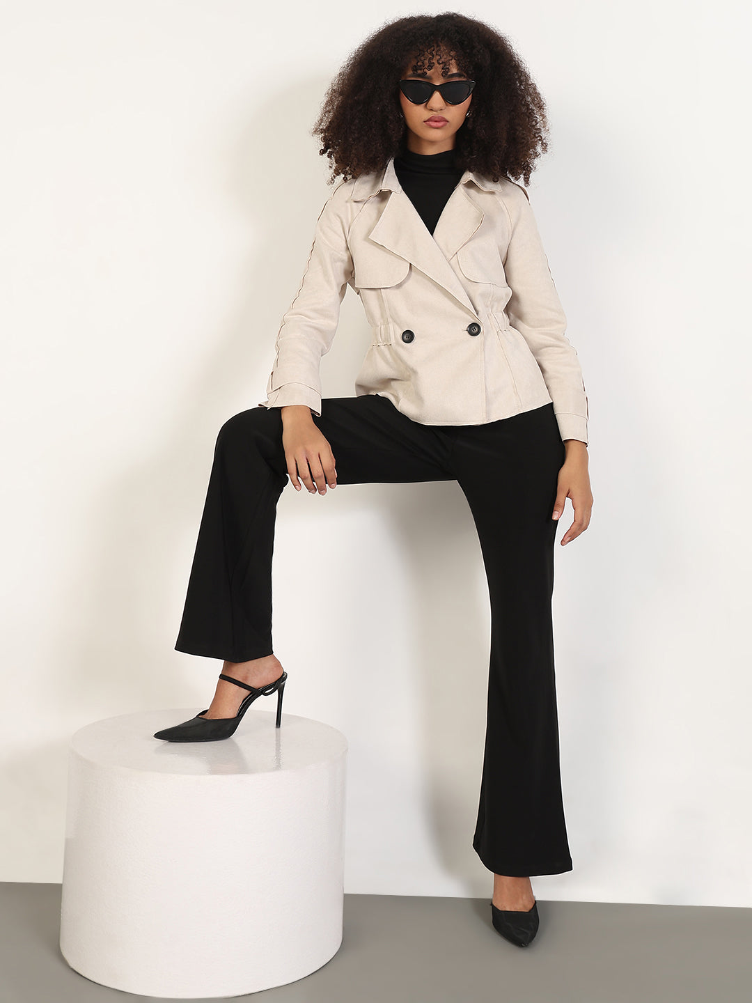 Women's Solid Beige Spread Collar Tailored Jacket