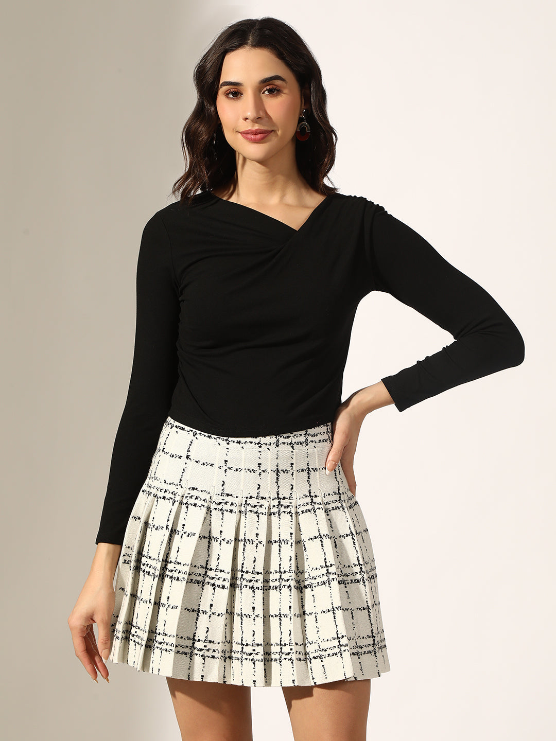 Women's Black Long Sleeve Slim Fit Draped Top