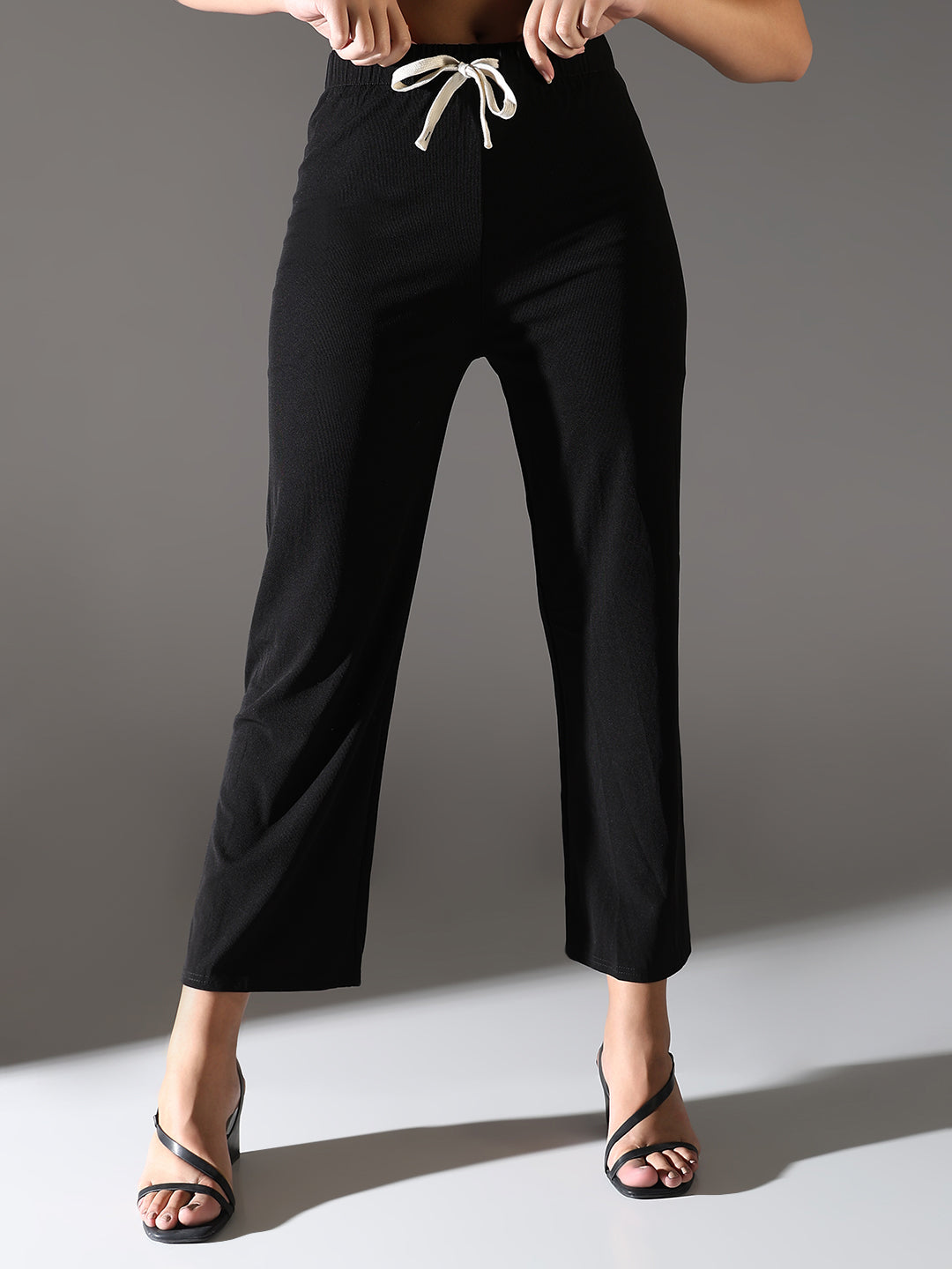 Women Black Solid Trousers